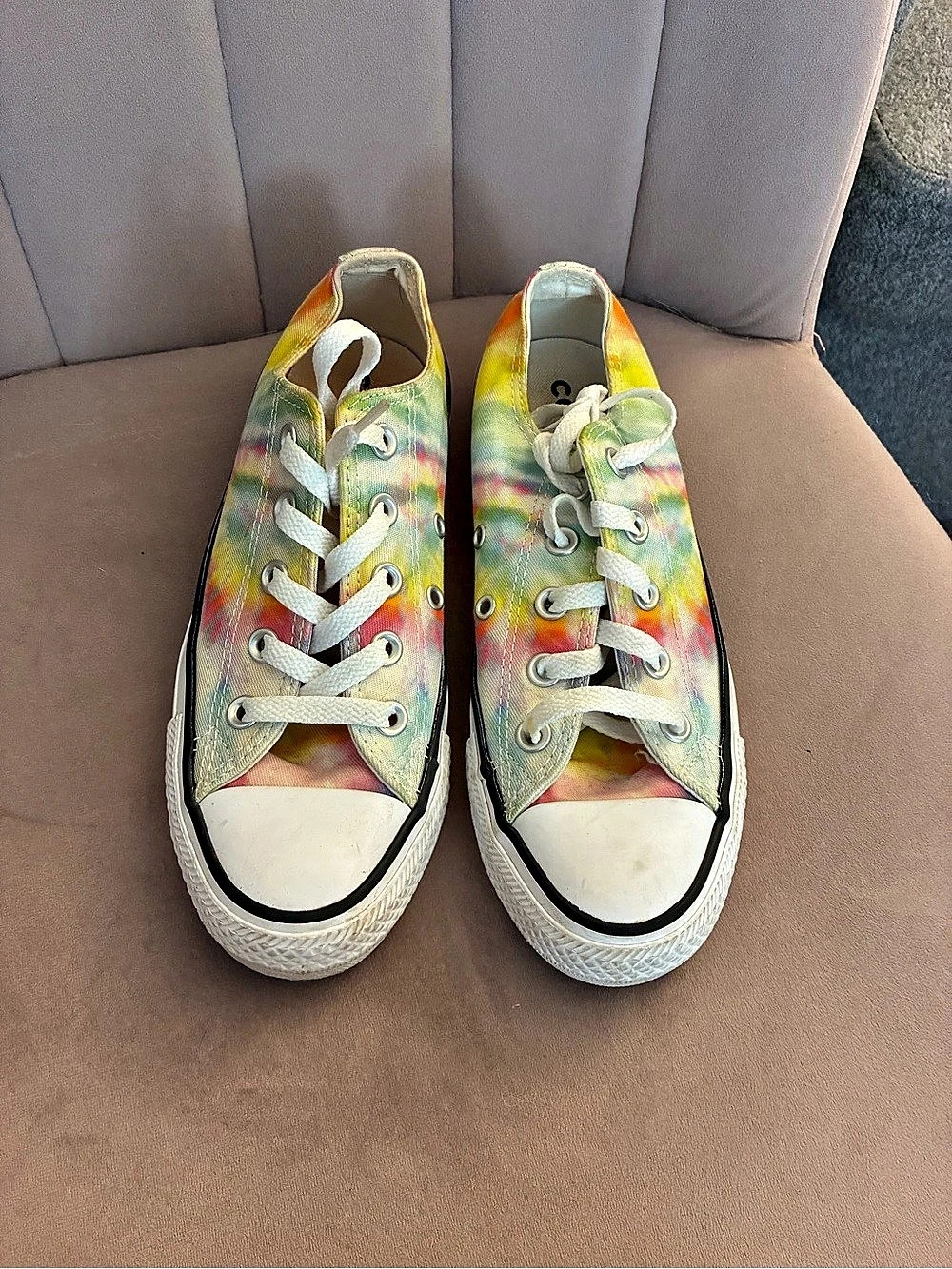 Rainbow tie dye converse - size 6